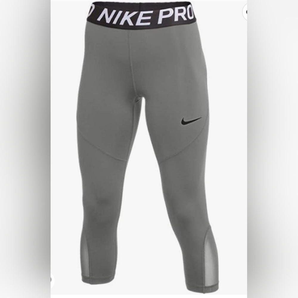 Nike Pro Tight Fit Crop Leggings